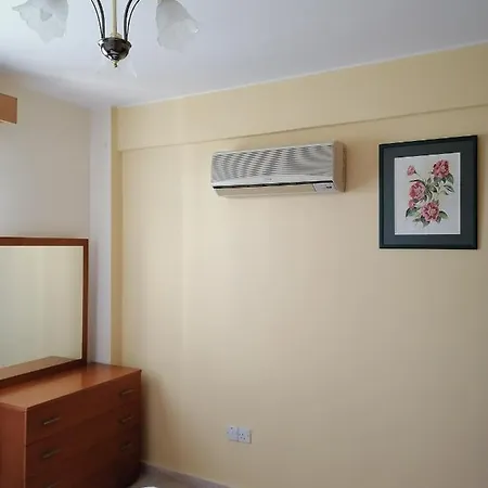 아파트 St Nikolas 1bdm Apartment, Free Wi-fi & Parking